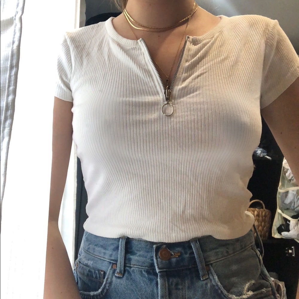 Urban outfitters white tee